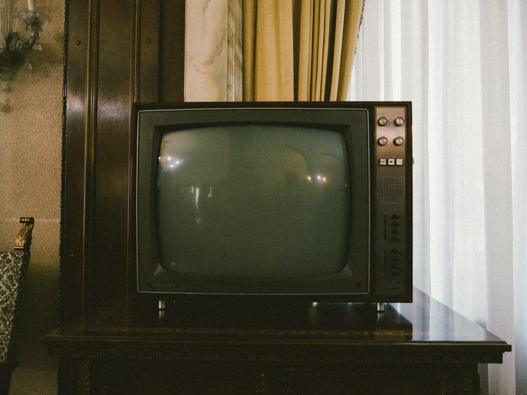 retro tv broadcast